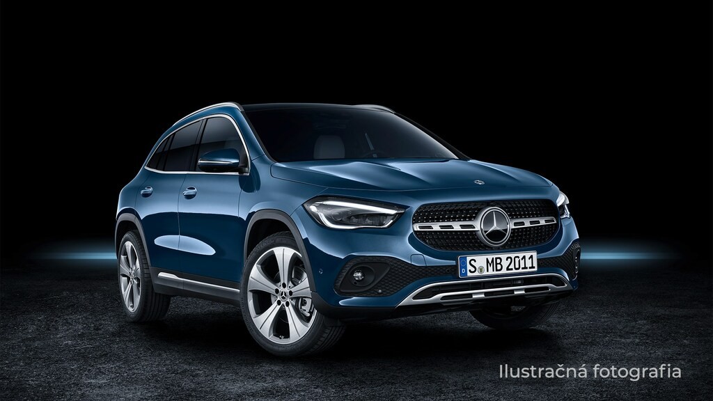 MERCEDES-BENZ GLA 180