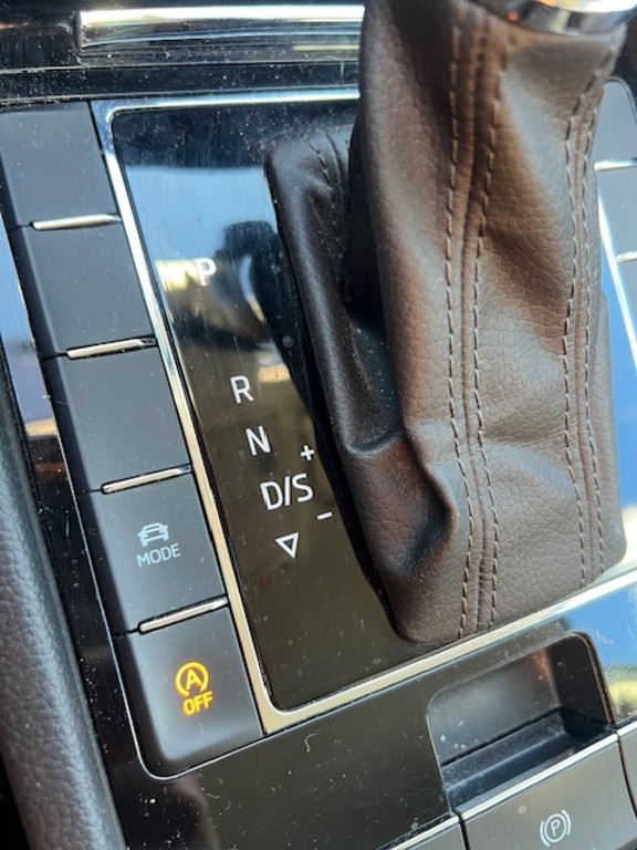 Škoda Superb Combi 2.0 TDI SCR L&K DSG