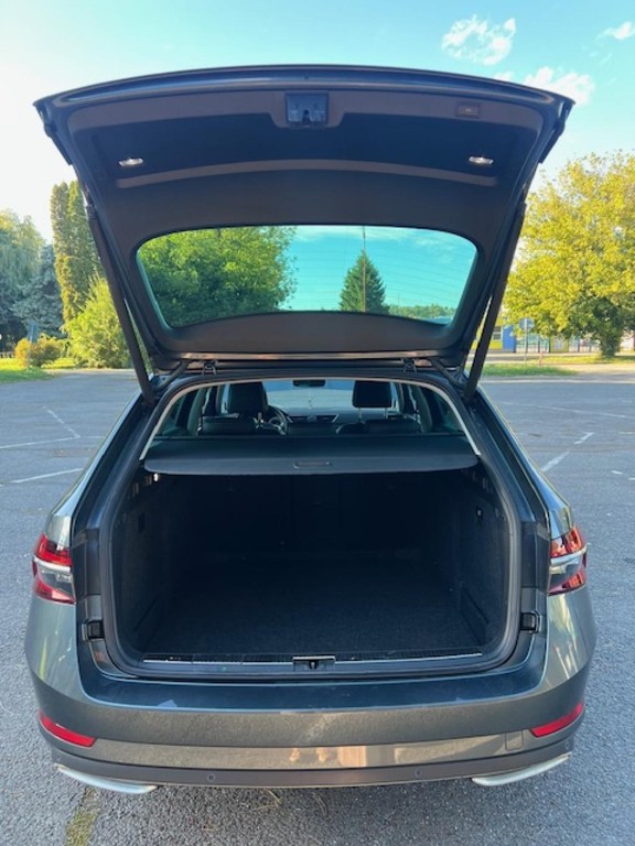 Škoda Superb Combi 2.0 TDI SCR L&K DSG