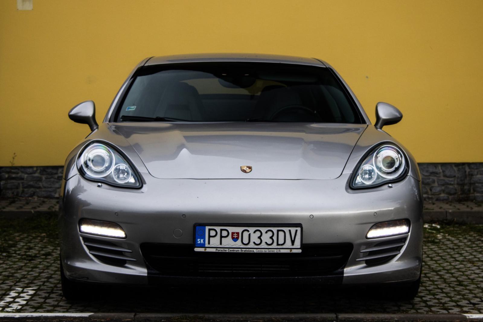 Porsche Panamera 4s