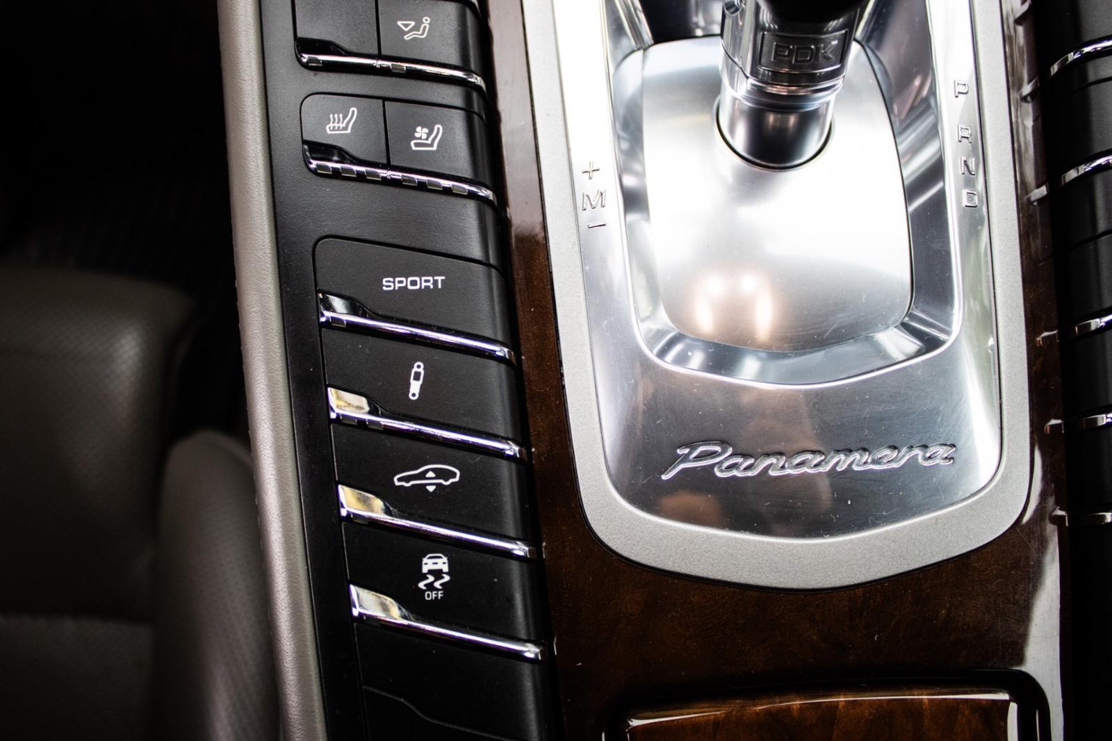 Porsche Panamera 4s
