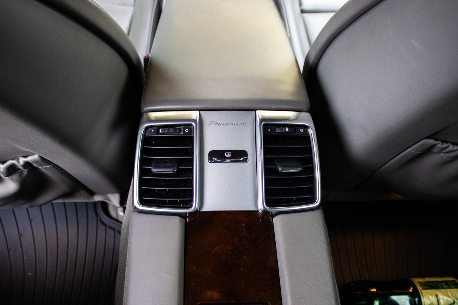 Porsche Panamera 4s