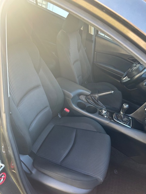 Mazda 3 1.5 Skyactiv -G100 Emotion