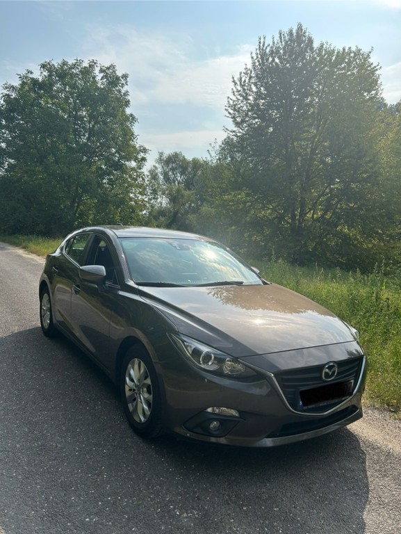 Mazda 3 1.5 Skyactiv -G100 Emotion