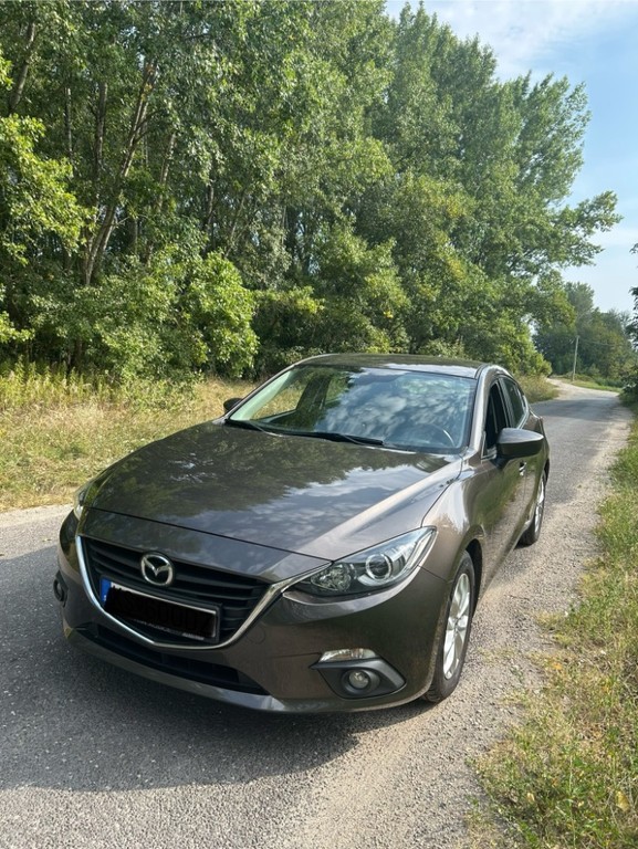 Mazda 3 1.5 Skyactiv -G100 Emotion