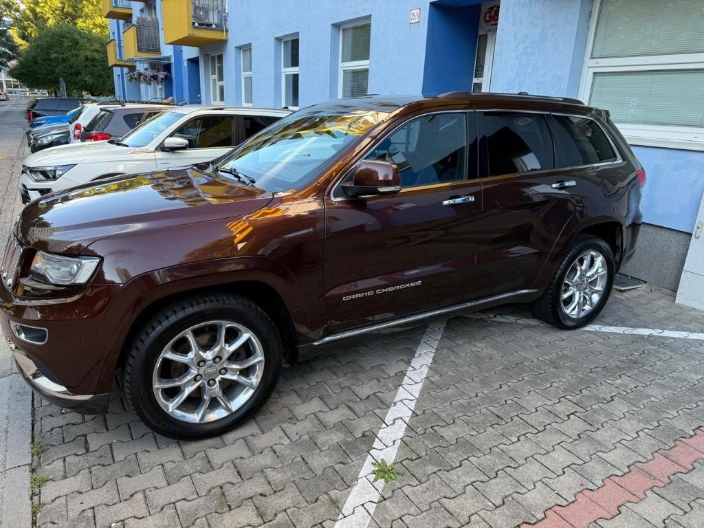 Jeep Grand Cherokee 3.0L V6 TD Summit A/T