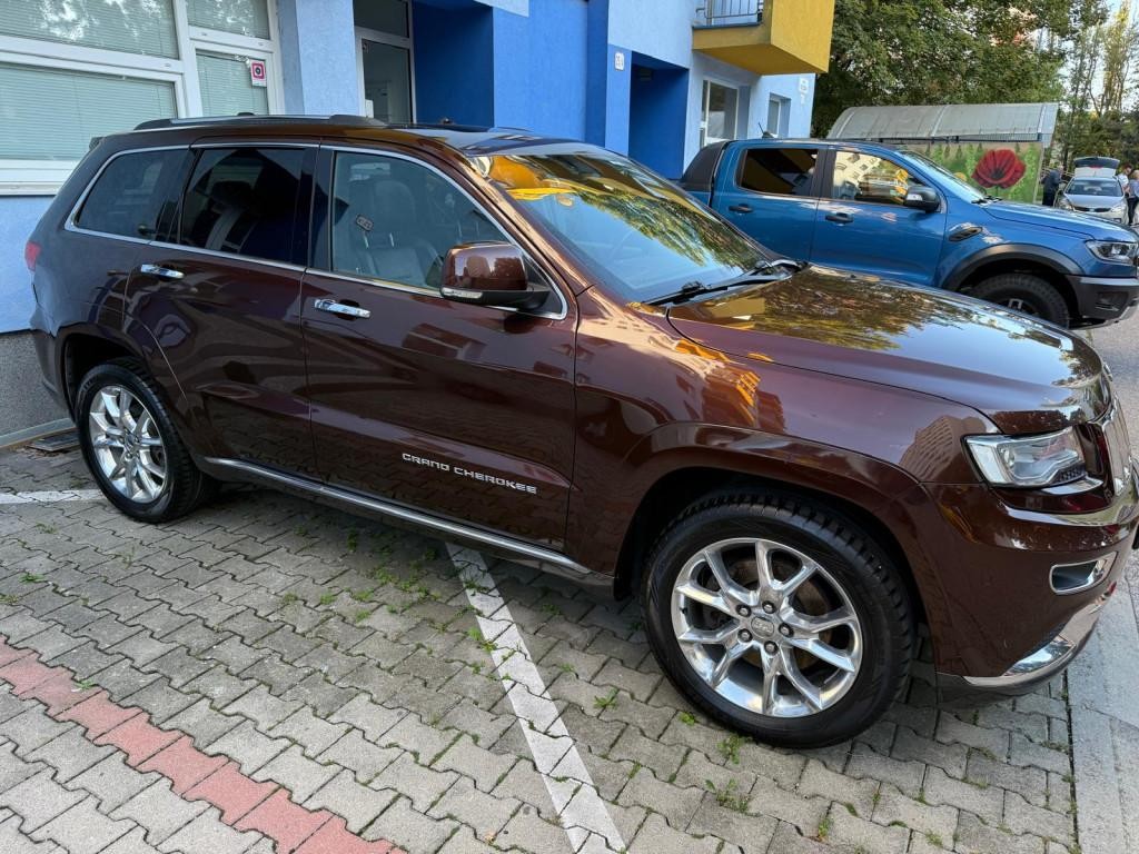 Jeep Grand Cherokee 3.0L V6 TD Summit A/T