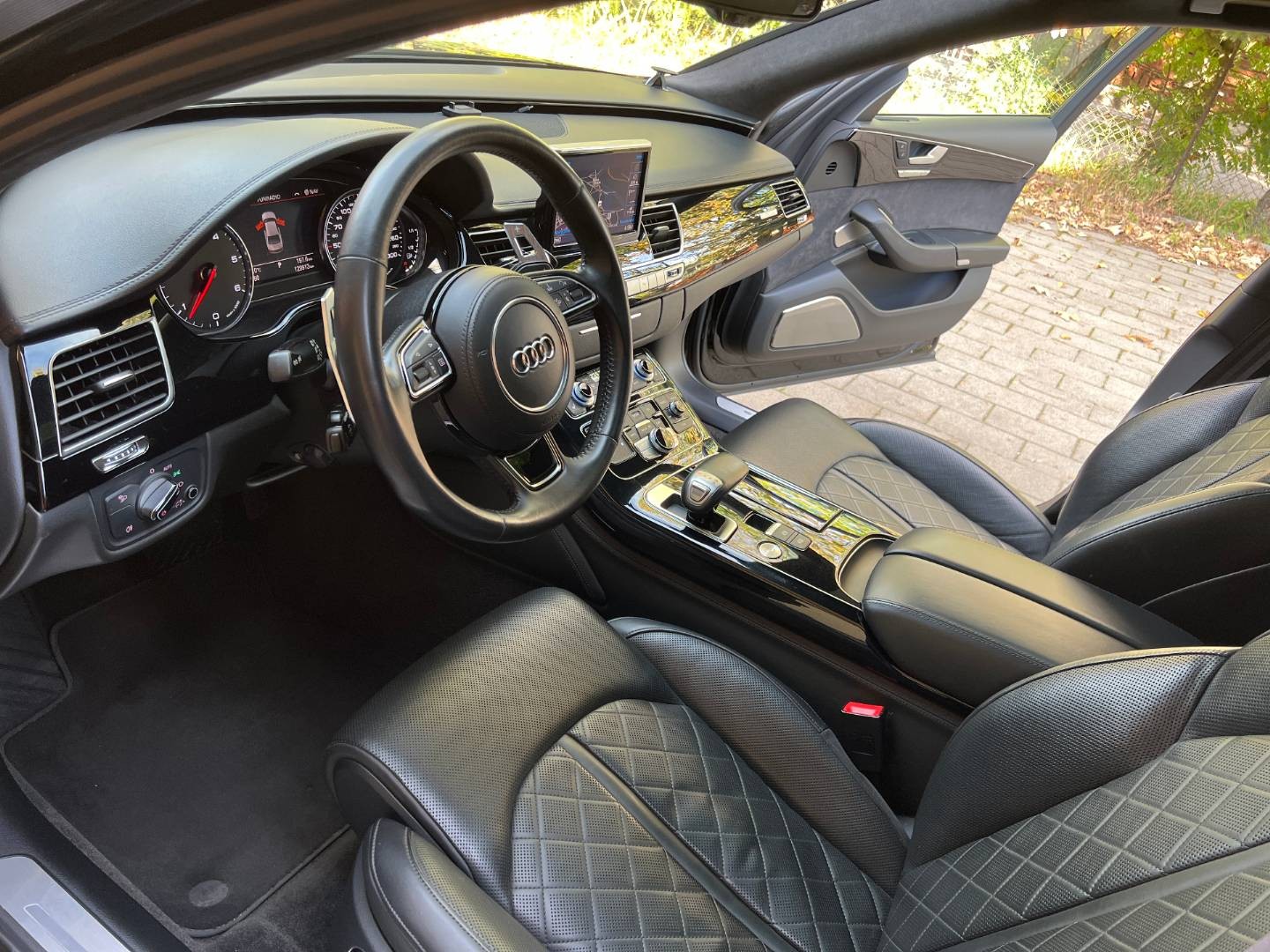 Audi A8 3.0 TDI V6 S-LINE quattro tiptronic BANG OLUFSEN