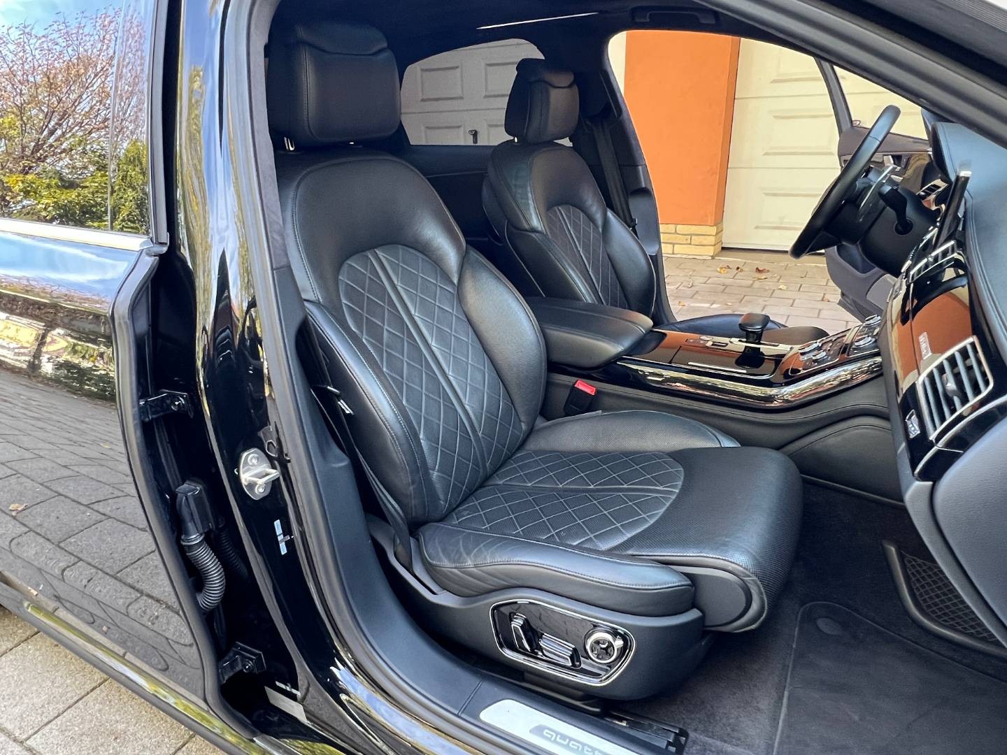 Audi A8 3.0 TDI V6 S-LINE quattro tiptronic BANG OLUFSEN
