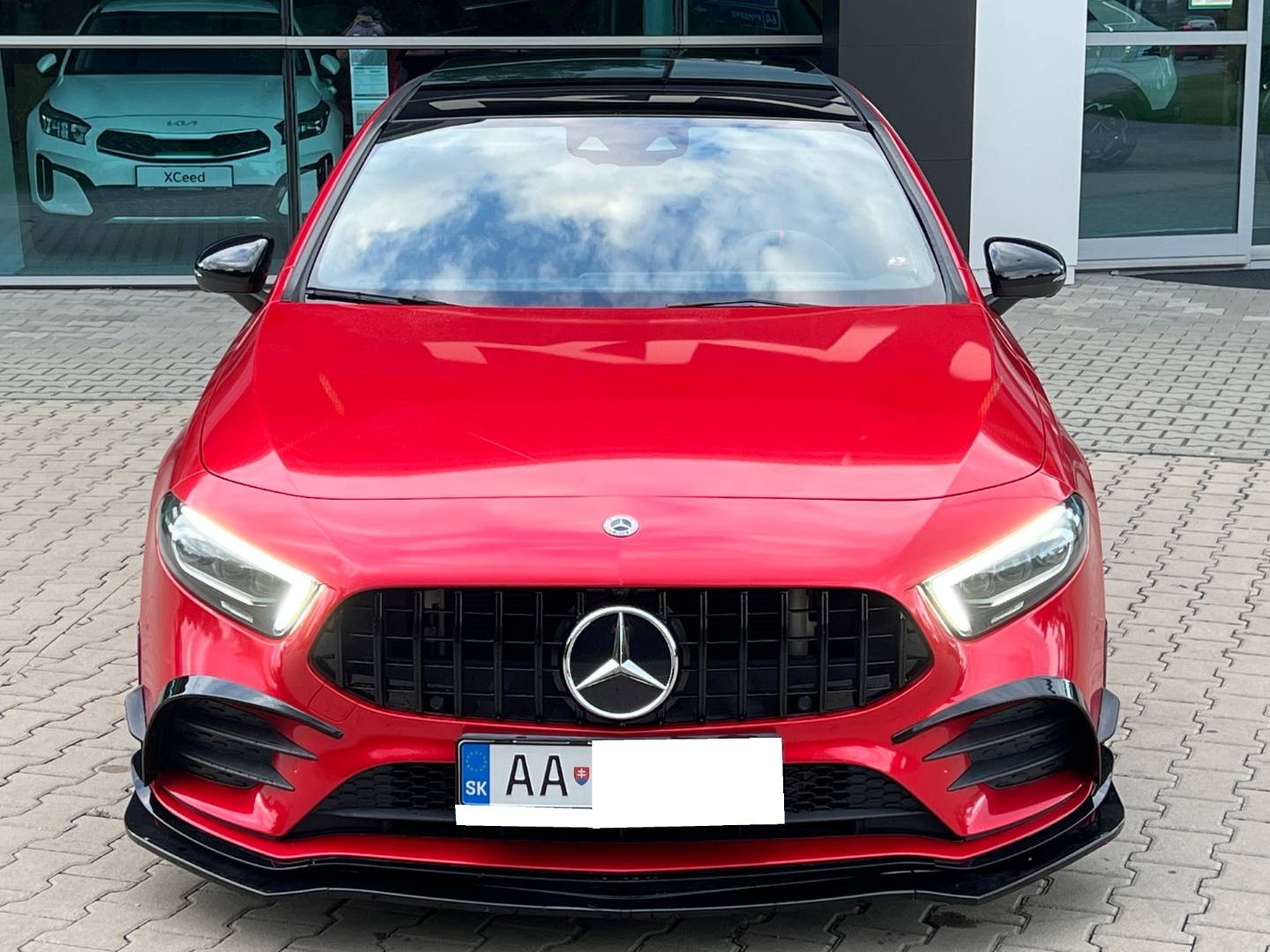 Mercedes-Benz A trieda 200 AMG LINE 163 PS