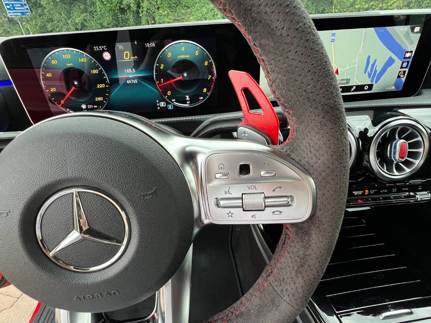 Mercedes-Benz A trieda 200 AMG LINE 163 PS
