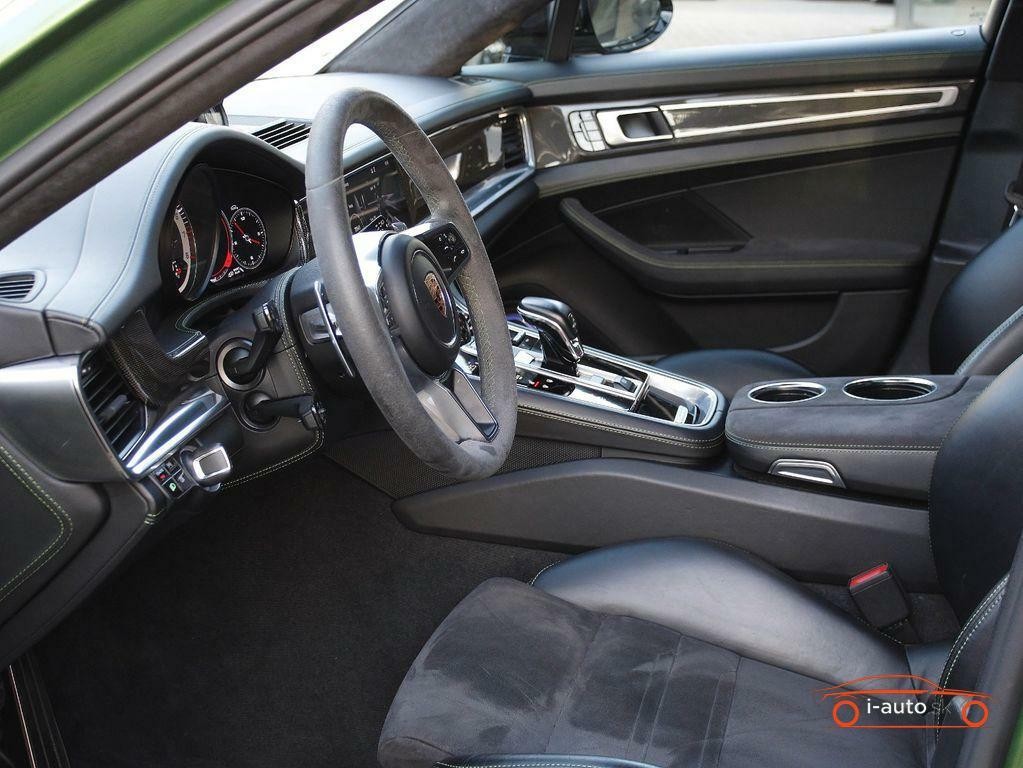 Porsche Panamera GTS