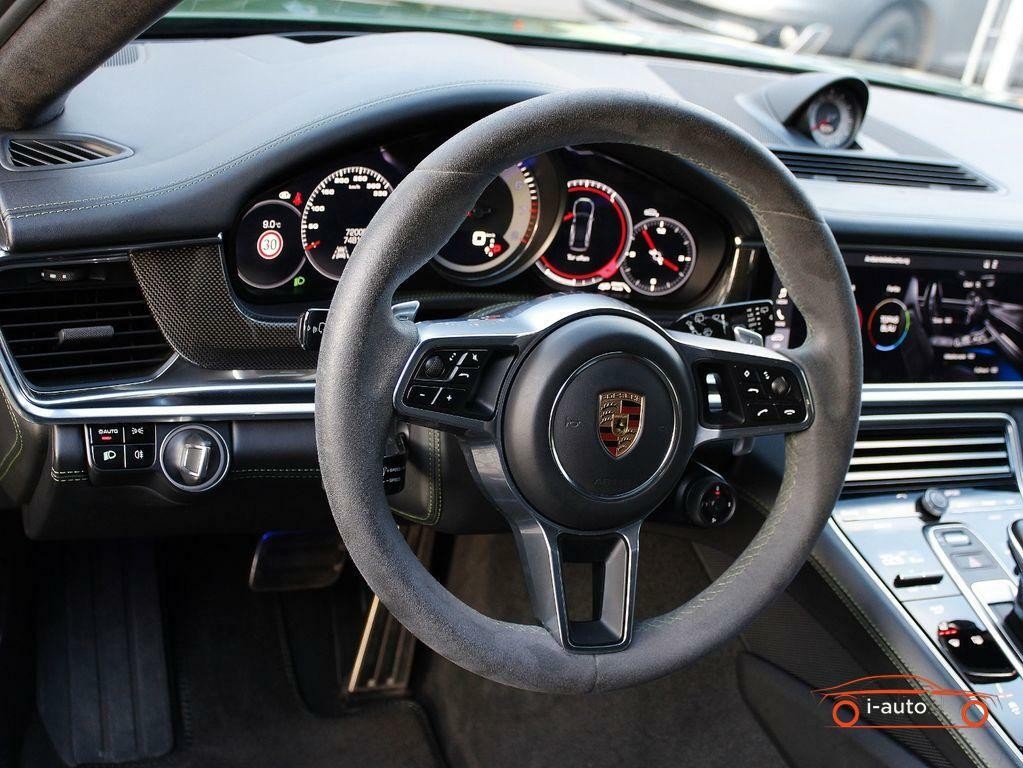 Porsche Panamera GTS