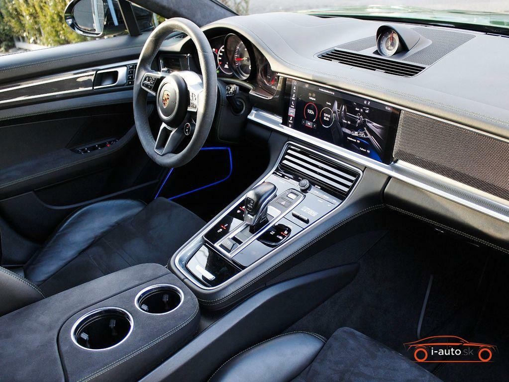 Porsche Panamera GTS