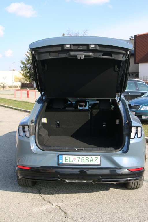 Ford Mustang Mach-E 98.7kWh Premium RWD MAX
