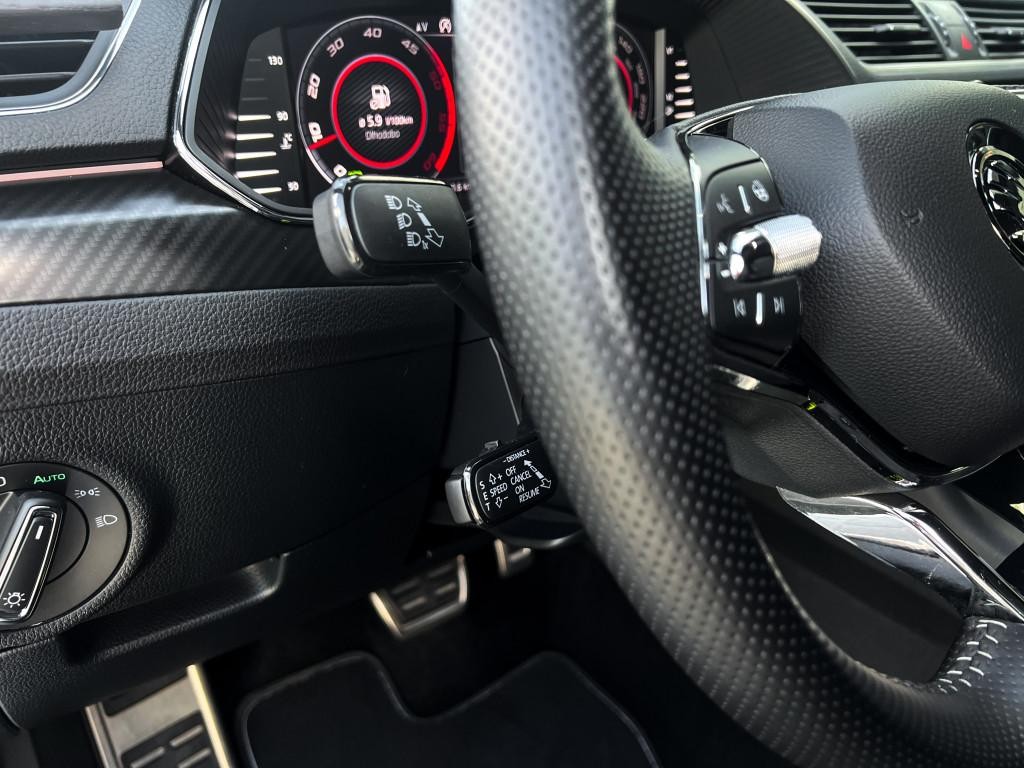 Škoda Superb Combi 2.0 TDI SCR Sportline 4x4 DSG