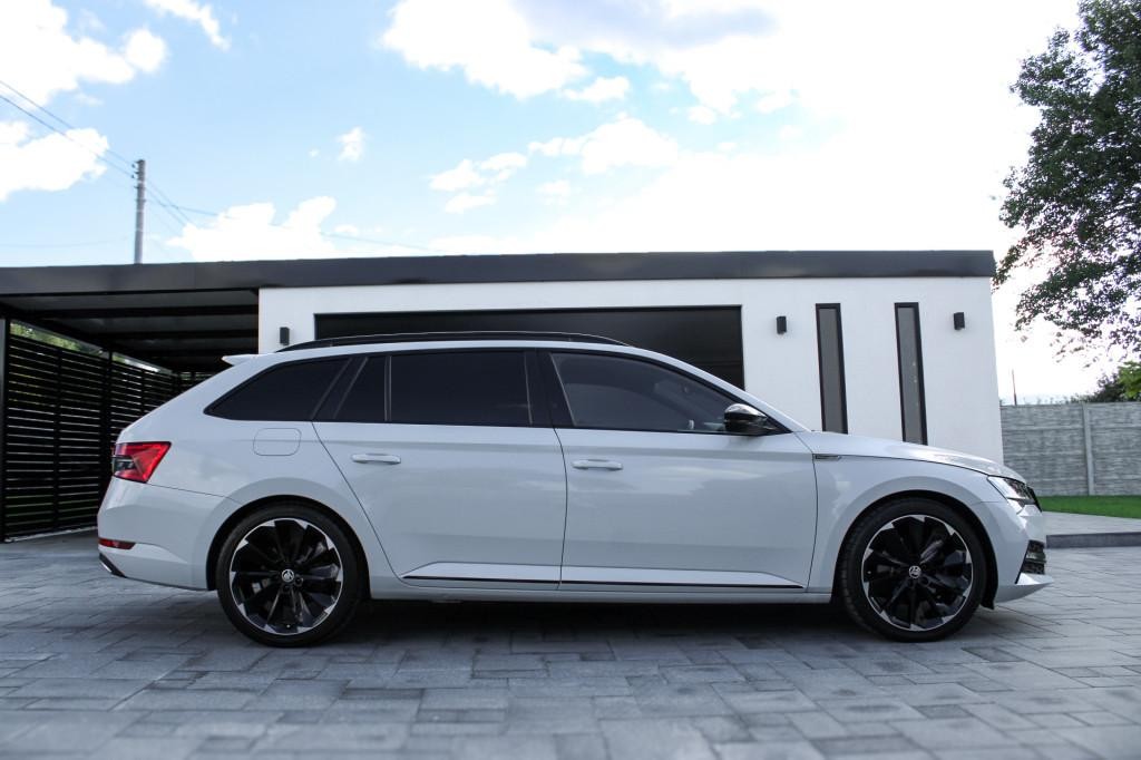 Škoda Superb Combi 2.0 TDI SCR Sportline 4x4 DSG