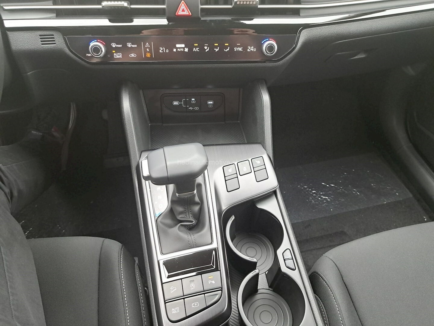 KIA SPORTAGE 1,6 T-GDi FWD 7DCT SILVER 110kW/150K