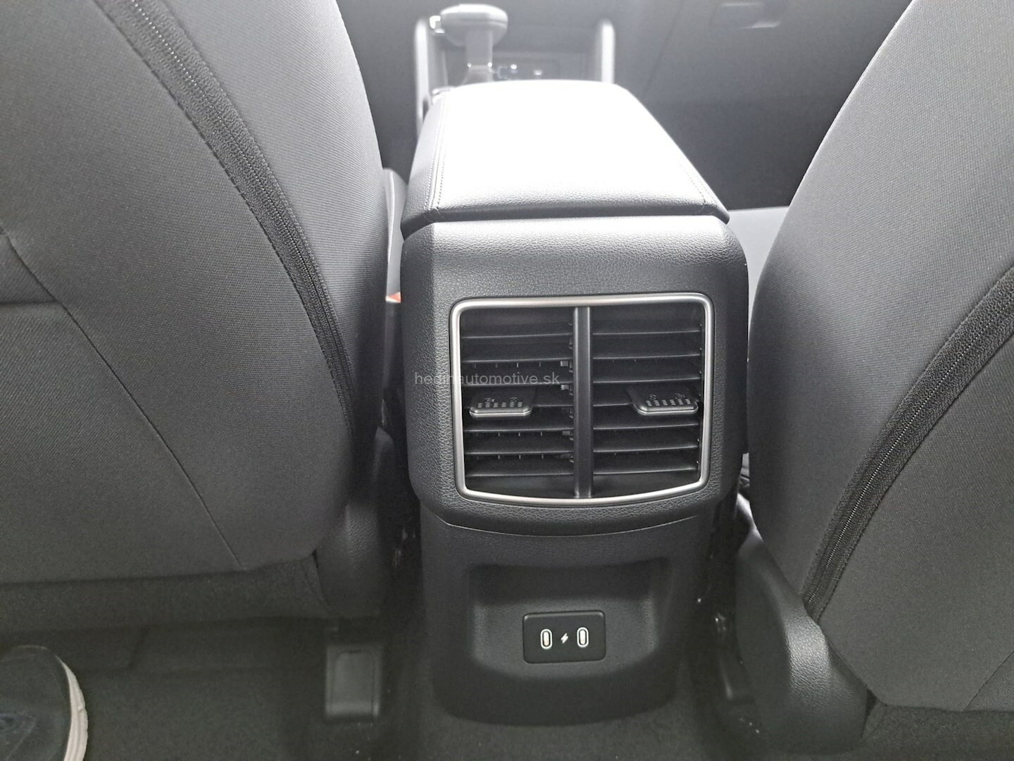 KIA SPORTAGE 1,6 T-GDi FWD 7DCT SILVER 110kW/150K