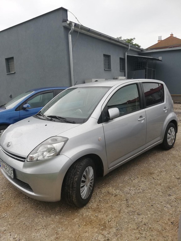 Daihatsu Sirion Hatchback 64kw Automat