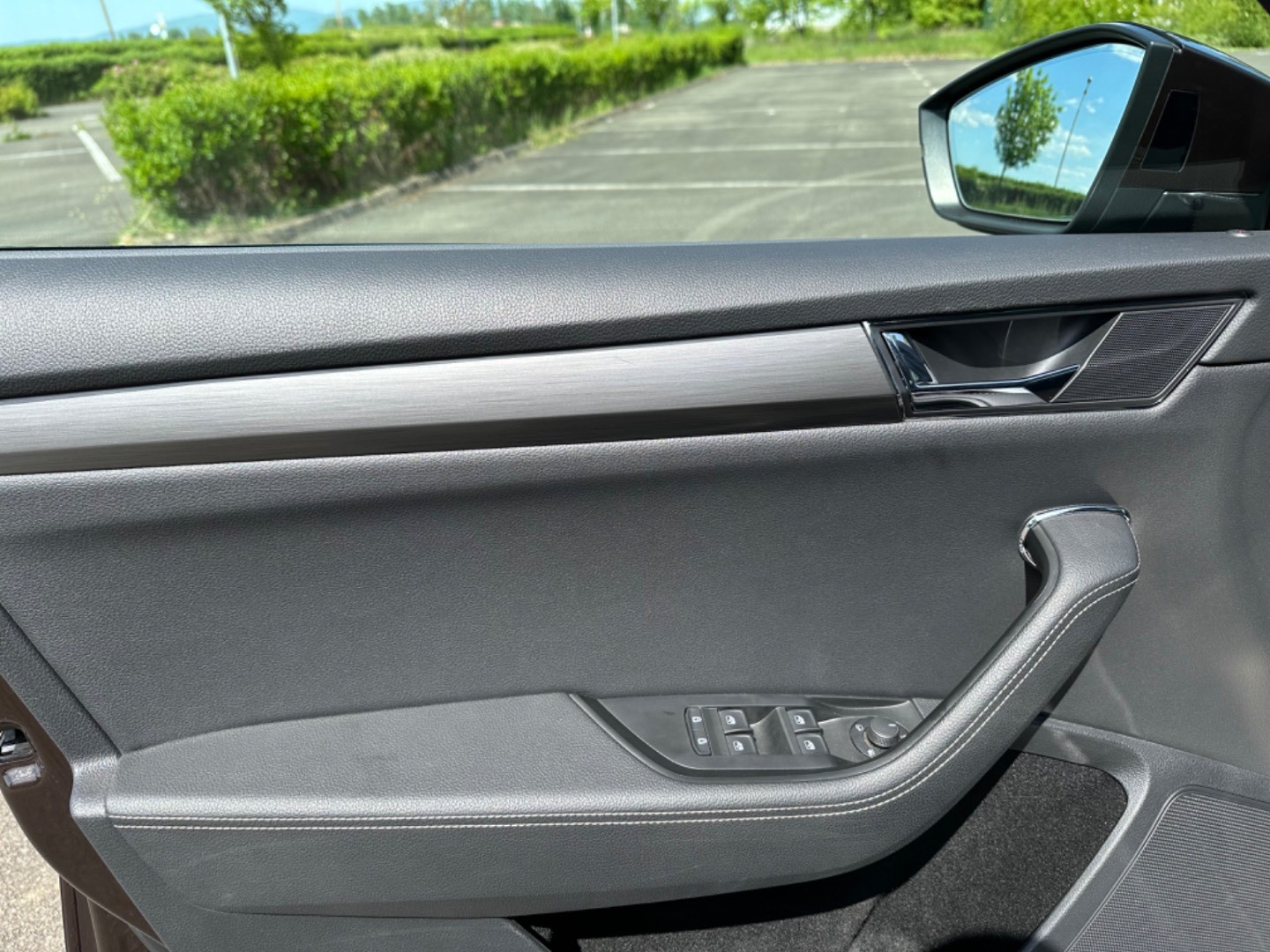 Škoda Superb Combi 1.6 Tdi DSG LED Columbus Kamera