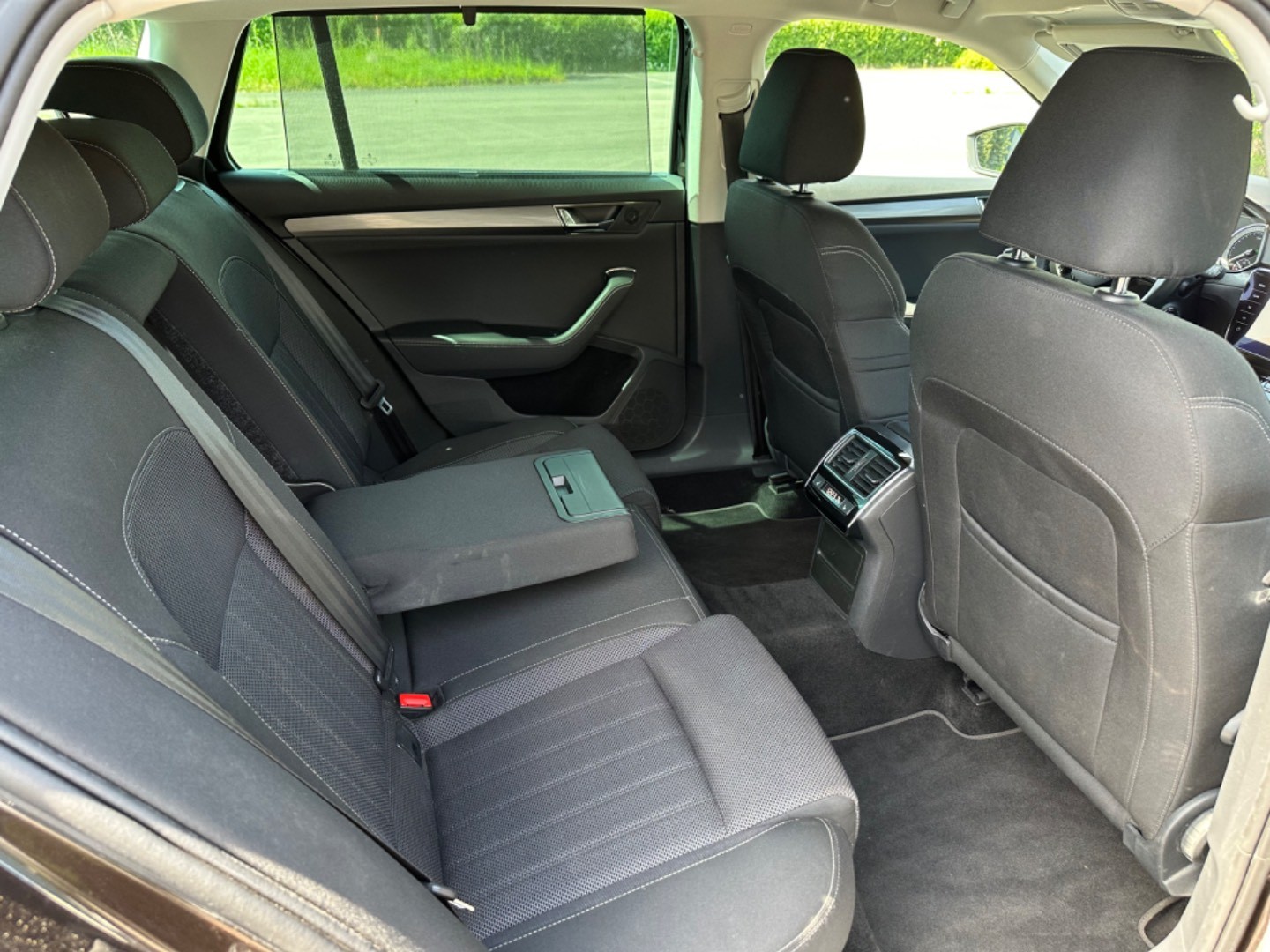 Škoda Superb Combi 1.6 Tdi DSG LED Columbus Kamera