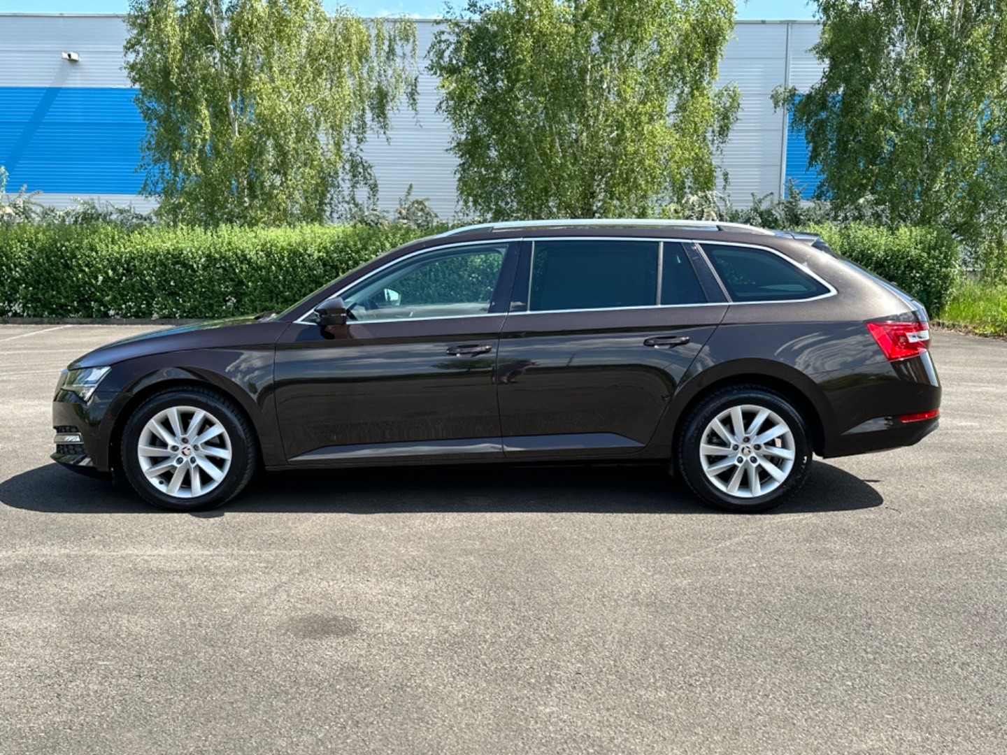 Škoda Superb Combi 1.6 Tdi DSG LED Columbus Kamera