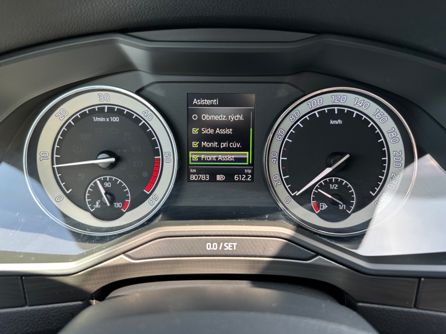 Škoda Superb Combi 1.6 Tdi DSG LED Columbus Kamera