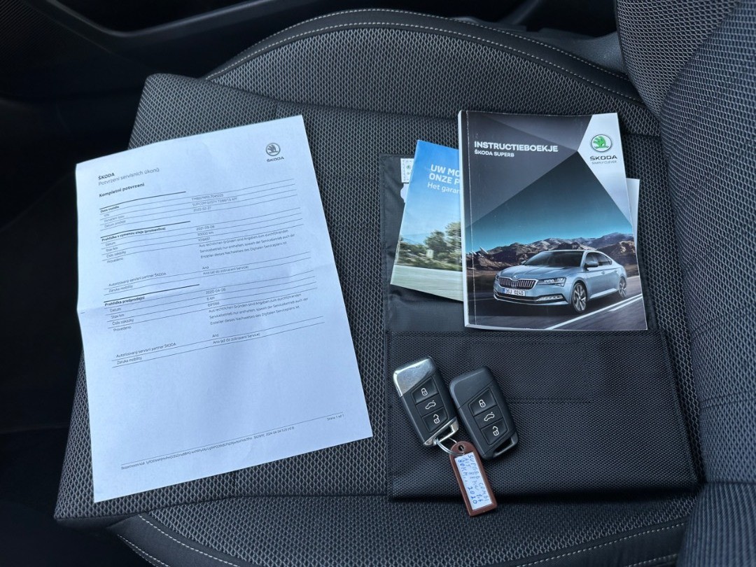 Škoda Superb Combi 1.6 Tdi DSG LED Columbus Kamera