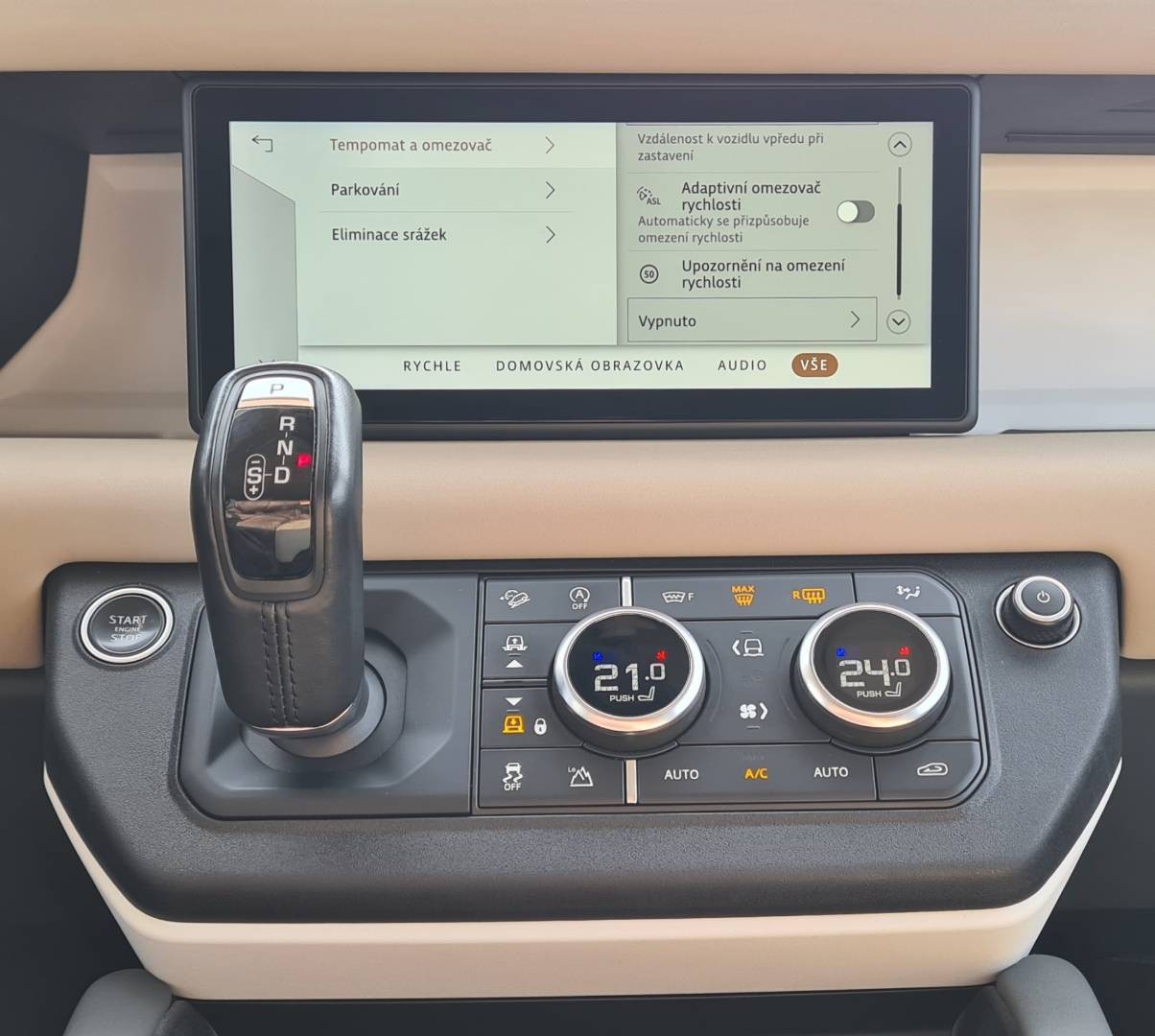 Land Rover Defender 110 2.0D SD4 240k S A/T AWD