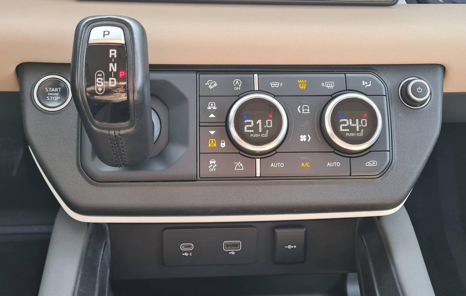 Land Rover Defender 110 2.0D SD4 240k S A/T AWD