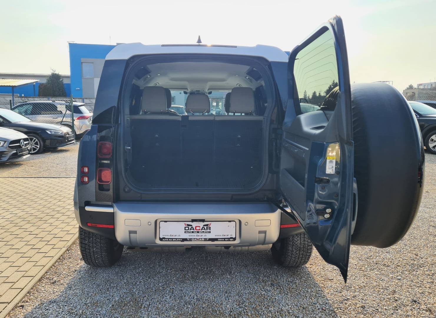 Land Rover Defender 110 2.0D SD4 240k S A/T AWD