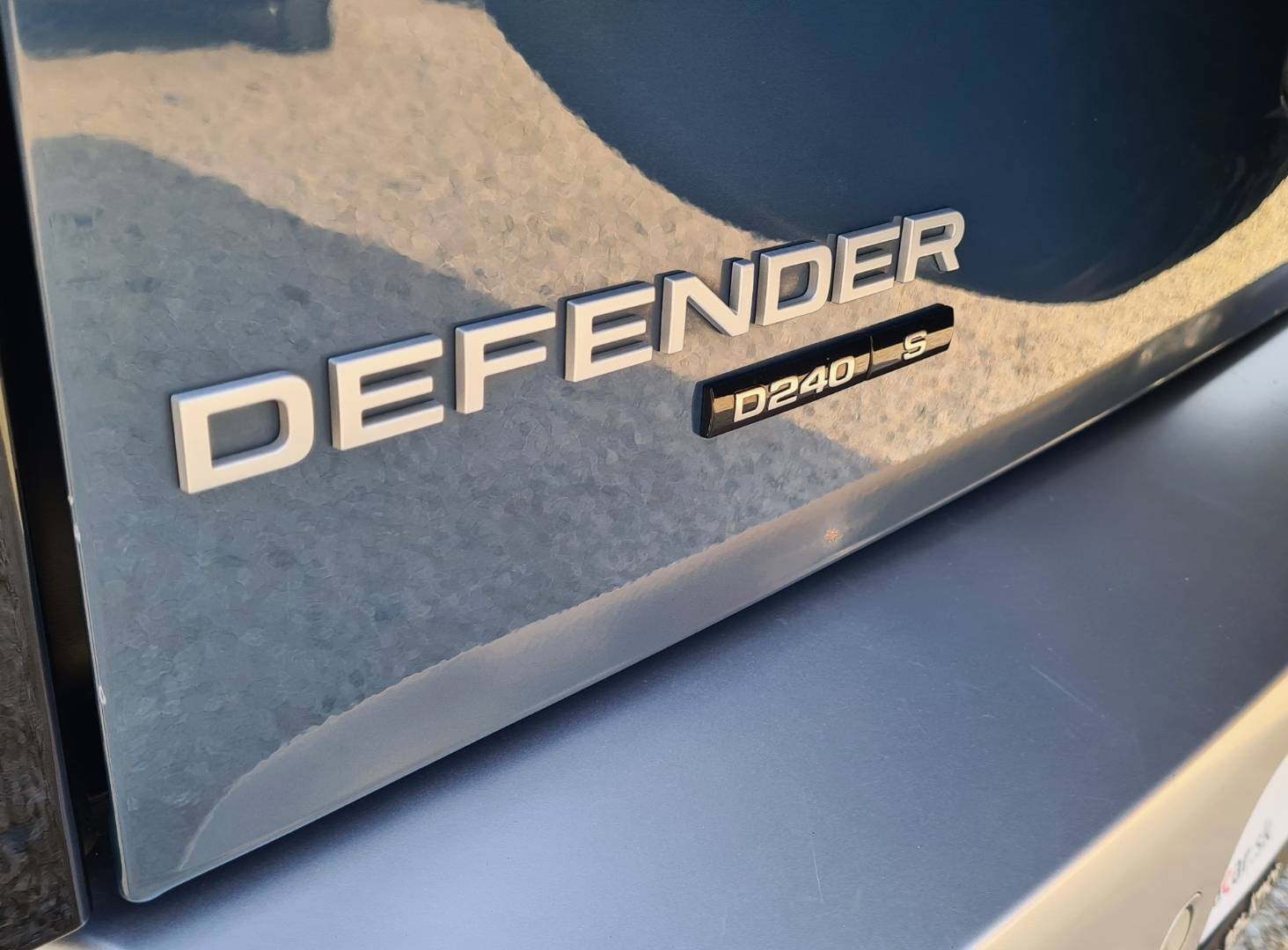 Land Rover Defender 110 2.0D SD4 240k S A/T AWD
