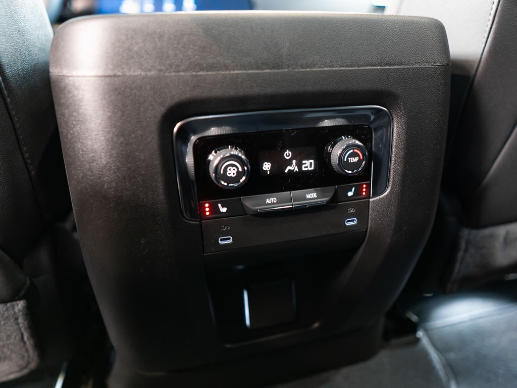 Chevrolet Tahoe 6.2 V8 High Country