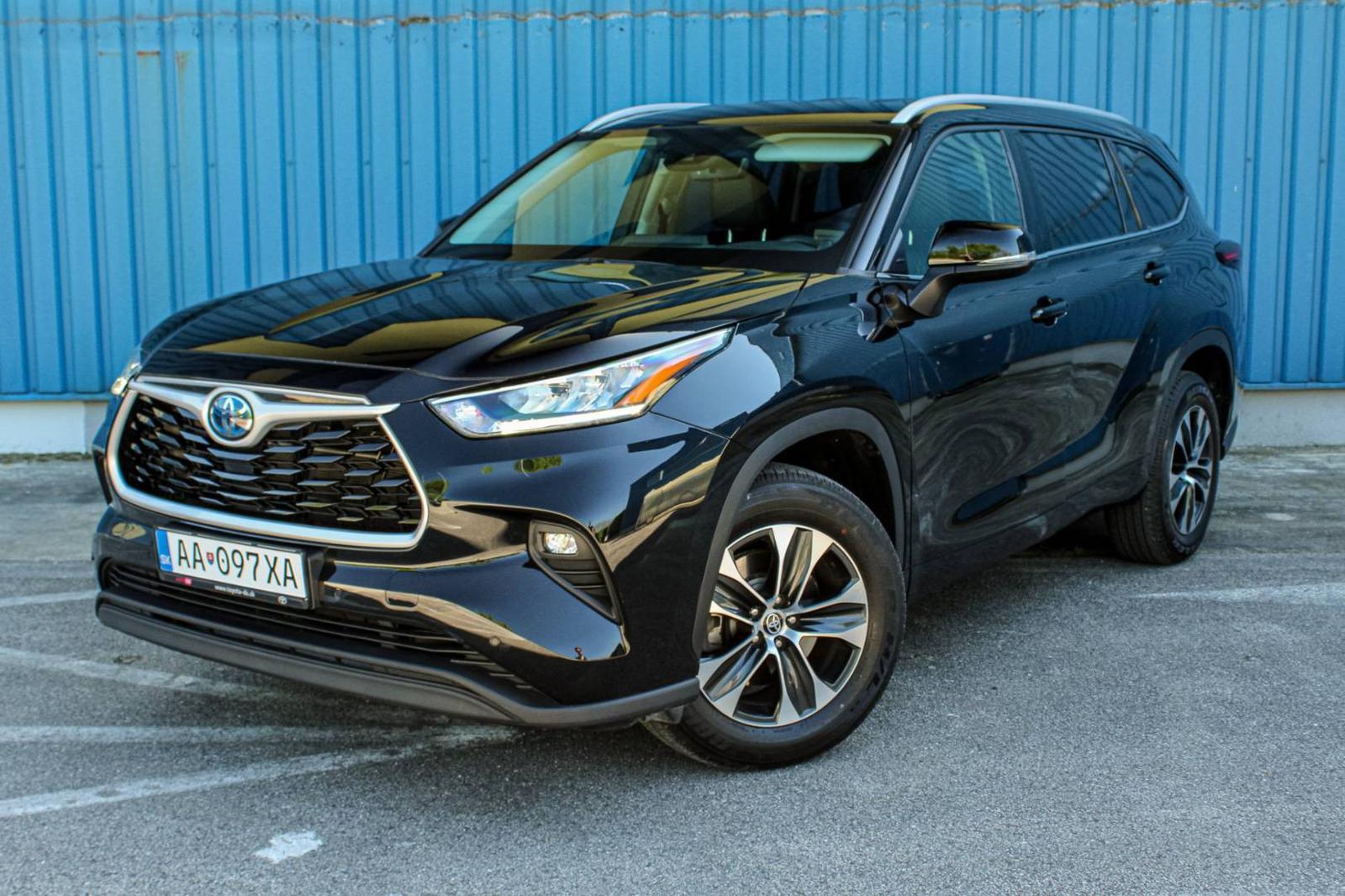 Toyota Highlander 2.5 Hybrid Dynamic Force Comfort AWD e-CVT