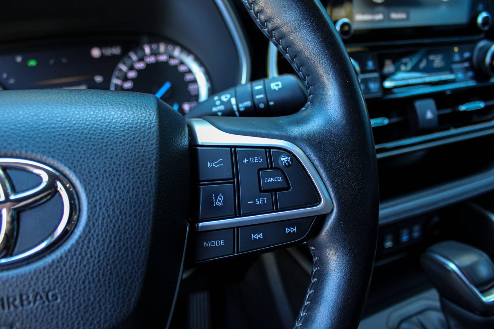Toyota Highlander 2.5 Hybrid Dynamic Force Comfort AWD e-CVT