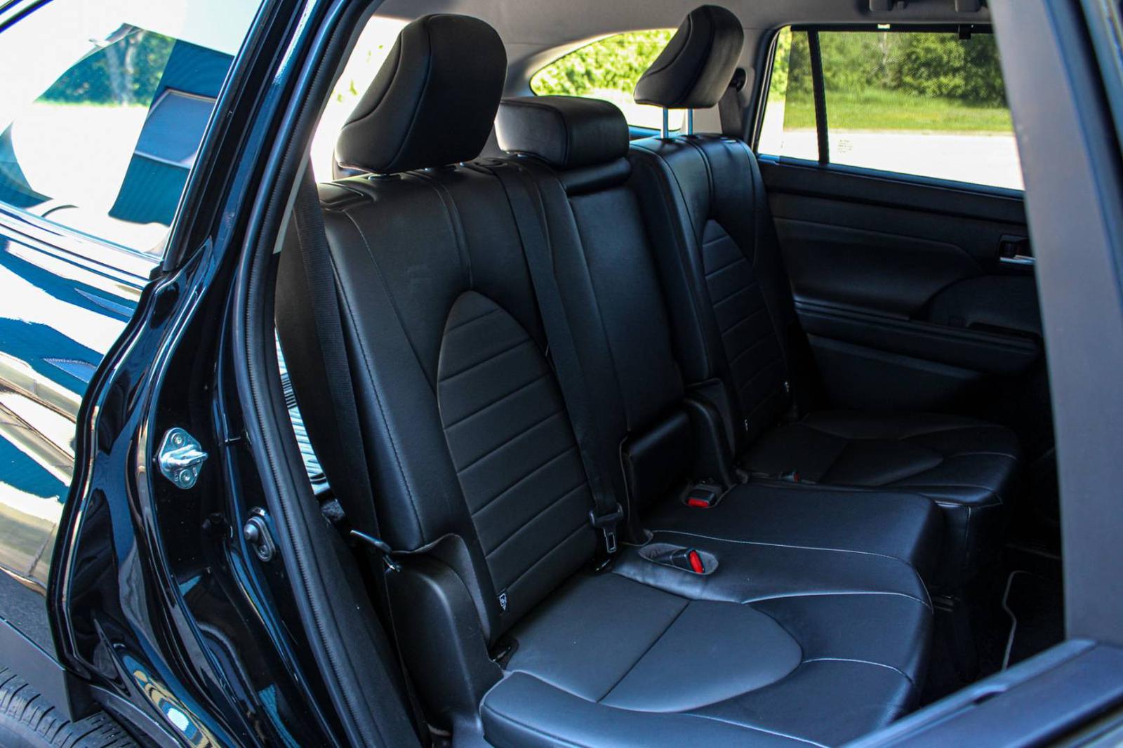 Toyota Highlander 2.5 Hybrid Dynamic Force Comfort AWD e-CVT