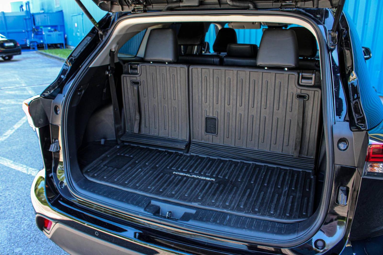Toyota Highlander 2.5 Hybrid Dynamic Force Comfort AWD e-CVT