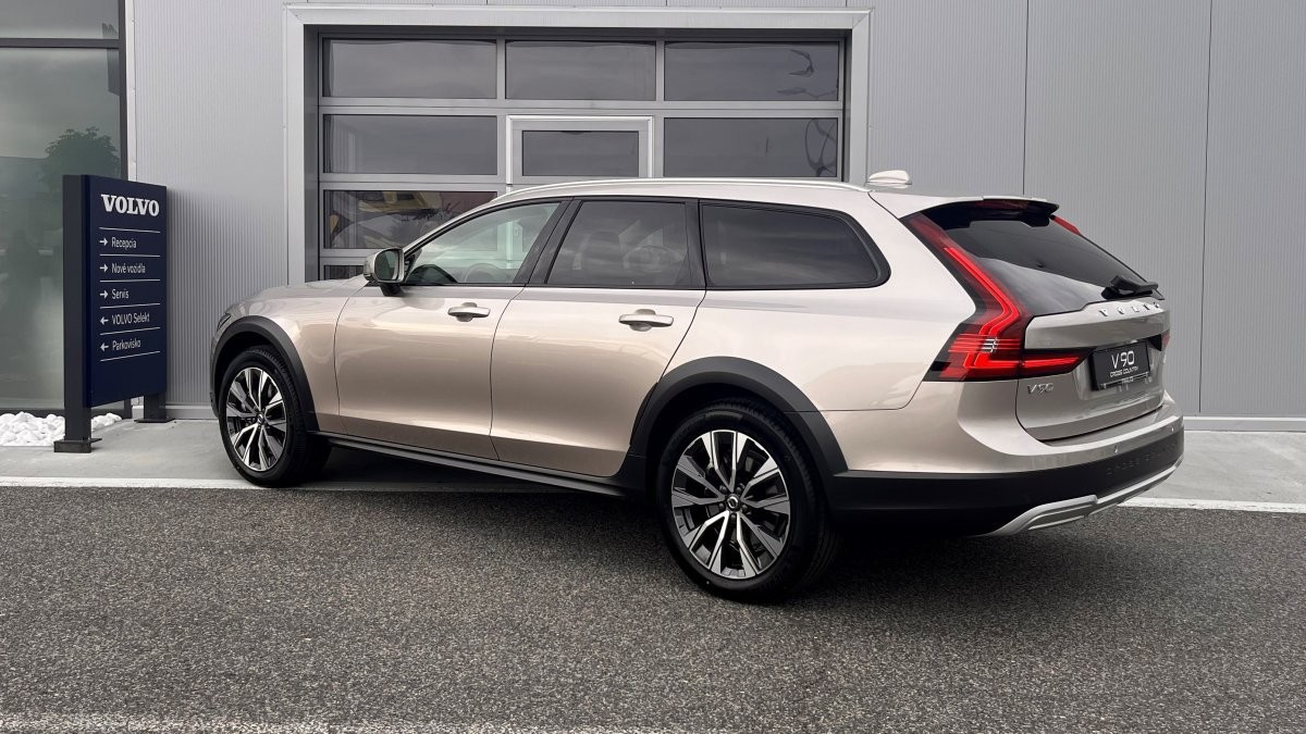 Volvo V90 Cross Country B4 (D) Core AT8 AWD