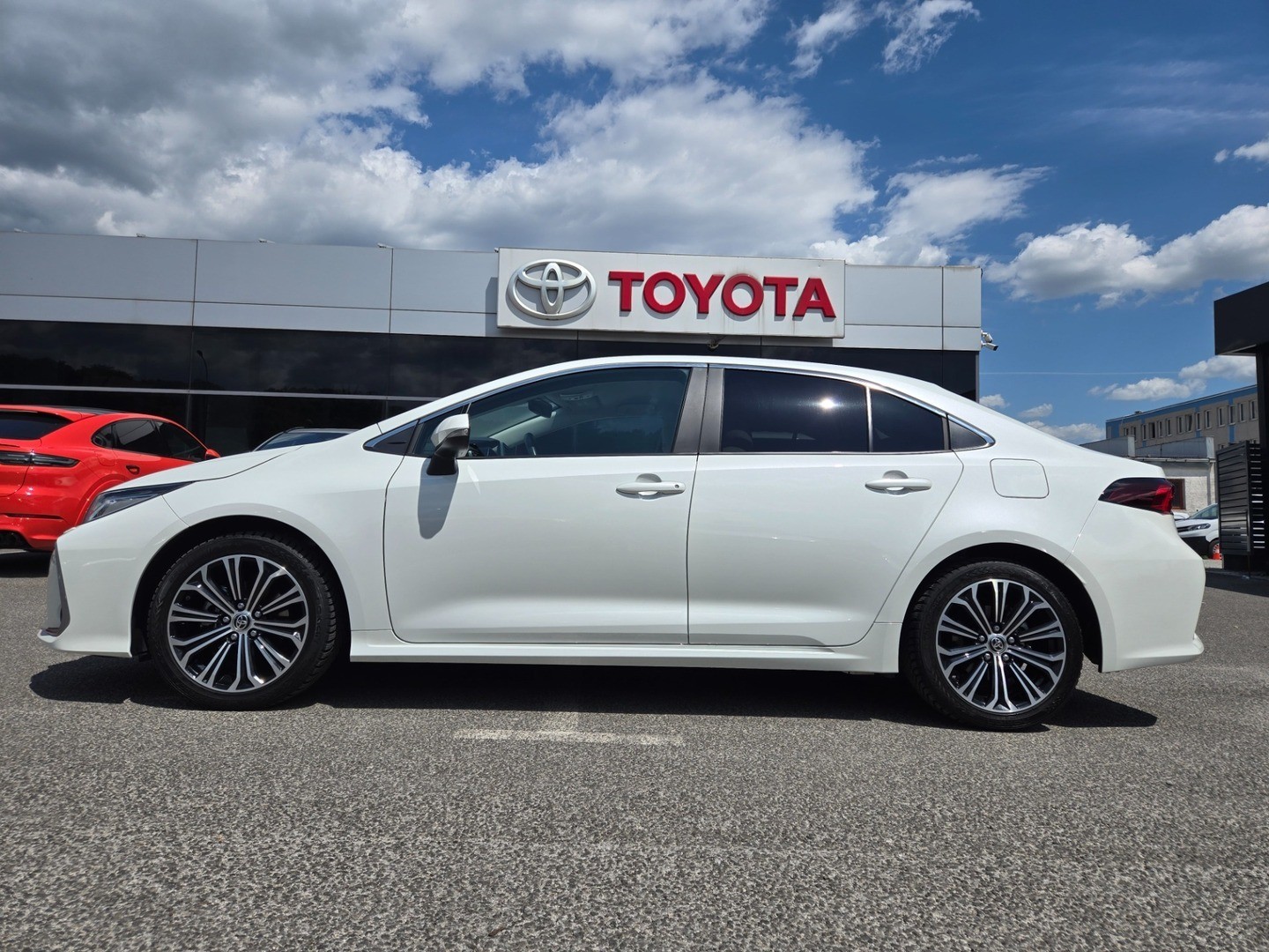Toyota Corolla sedan 1.6 Valvematic 6M/T