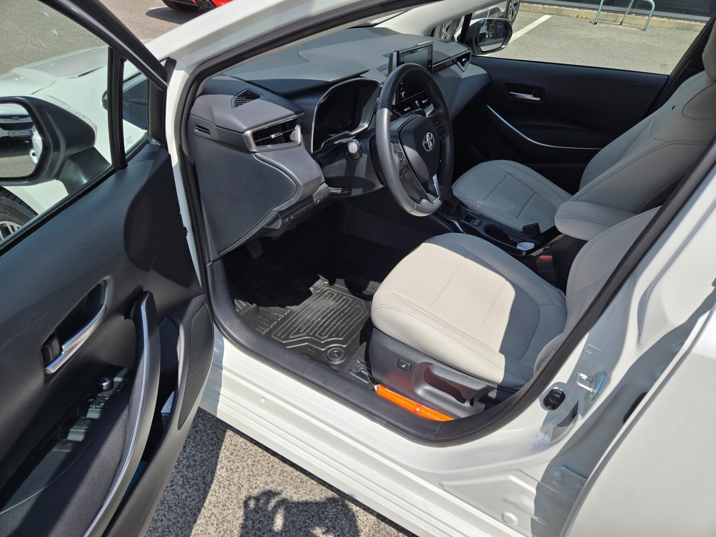 Toyota Corolla sedan 1.6 Valvematic 6M/T