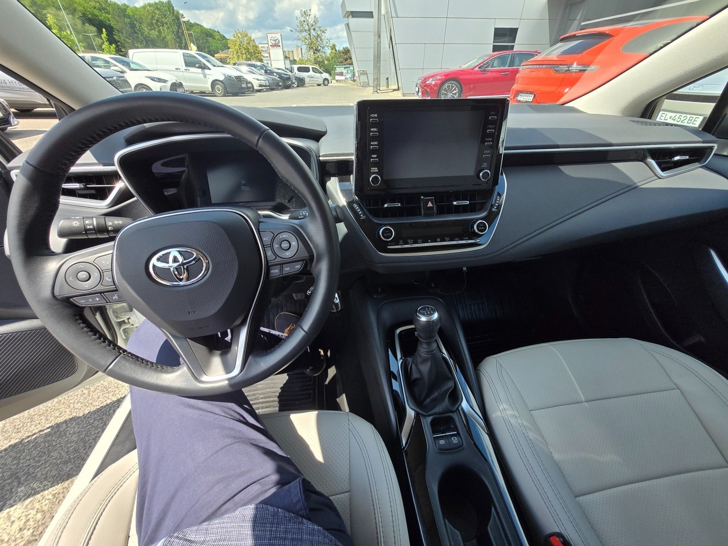 Toyota Corolla sedan 1.6 Valvematic 6M/T