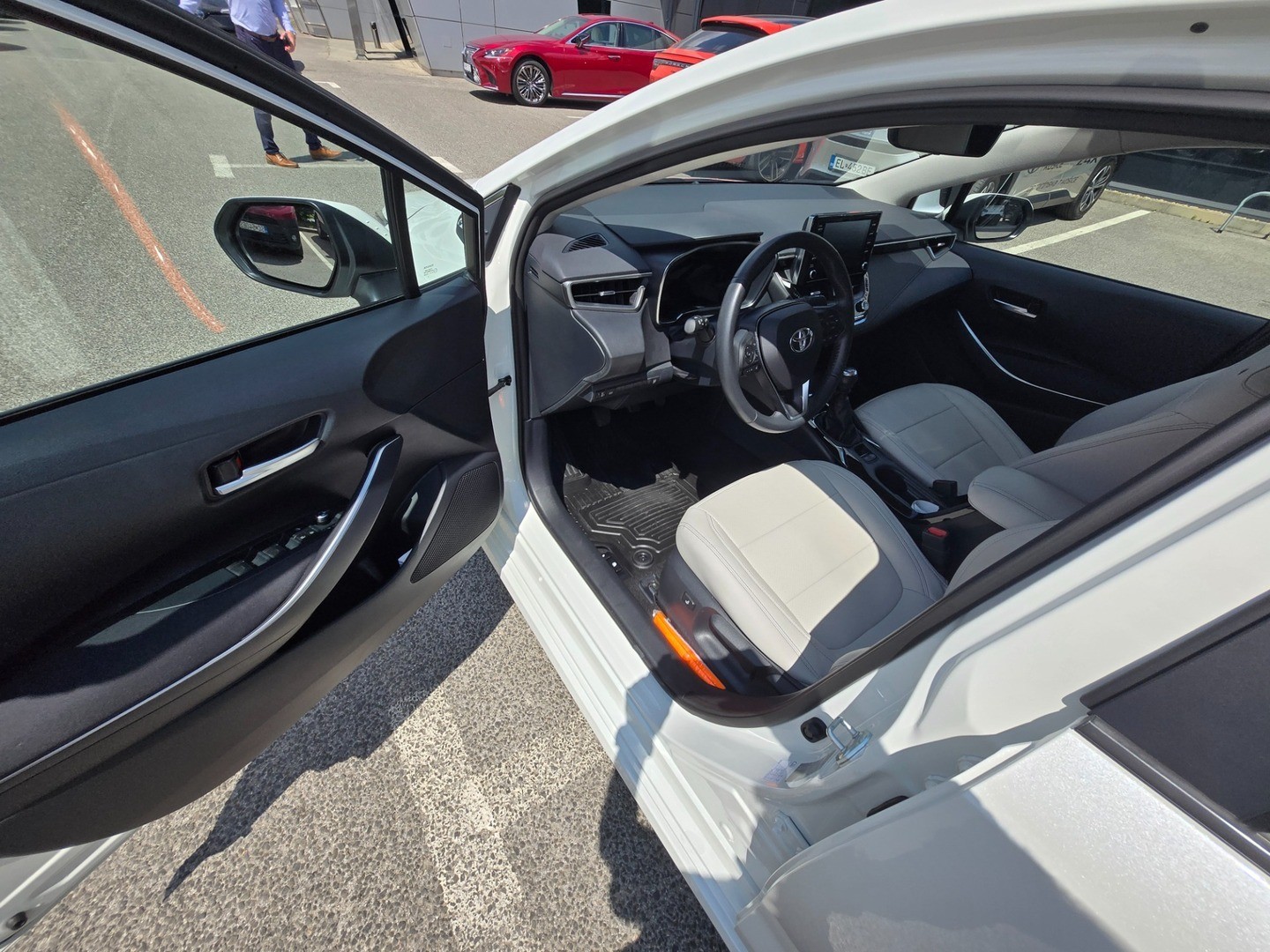 Toyota Corolla sedan 1.6 Valvematic 6M/T