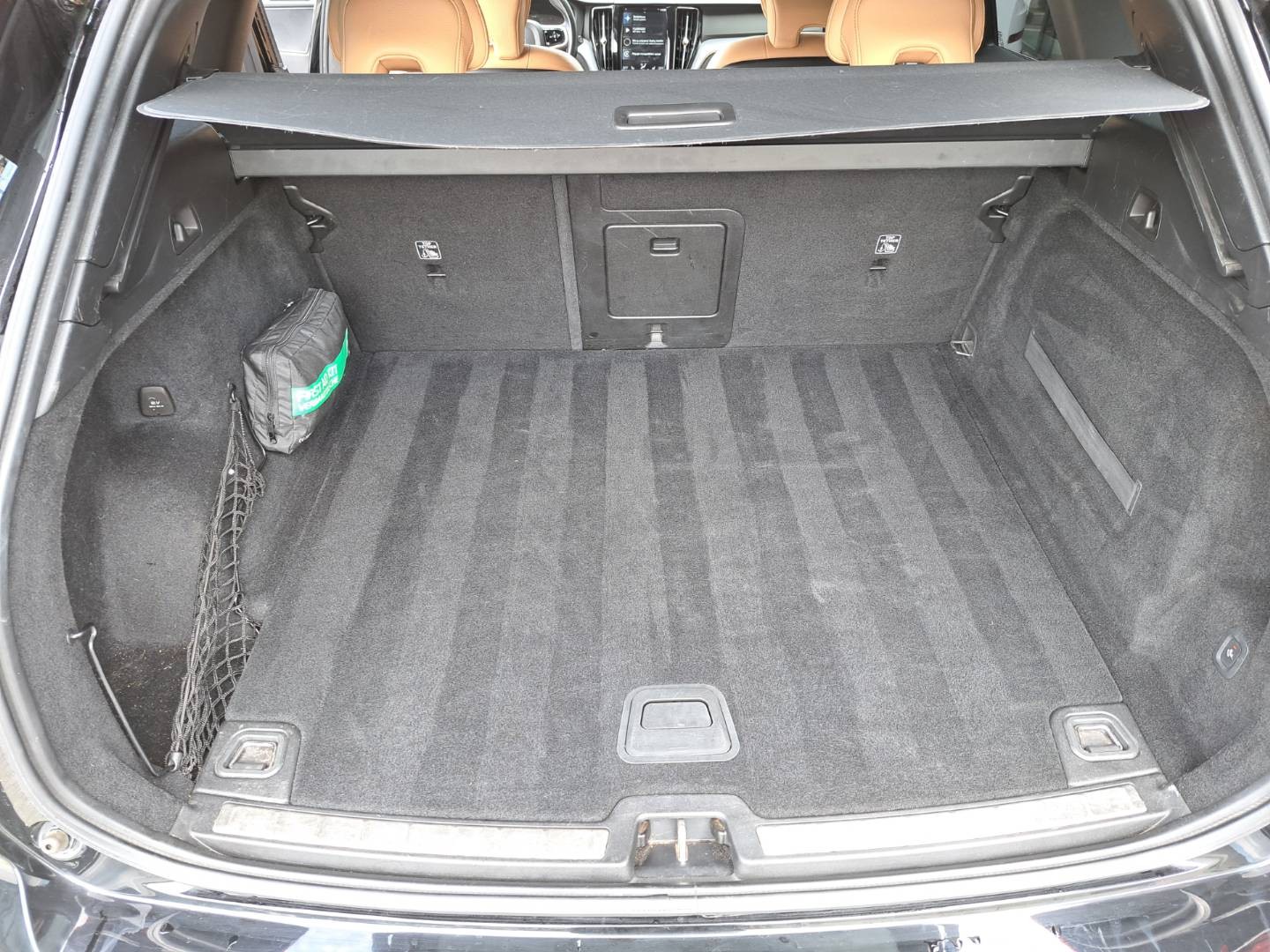 Volvo XC60 B4 Momentum AWD A/T