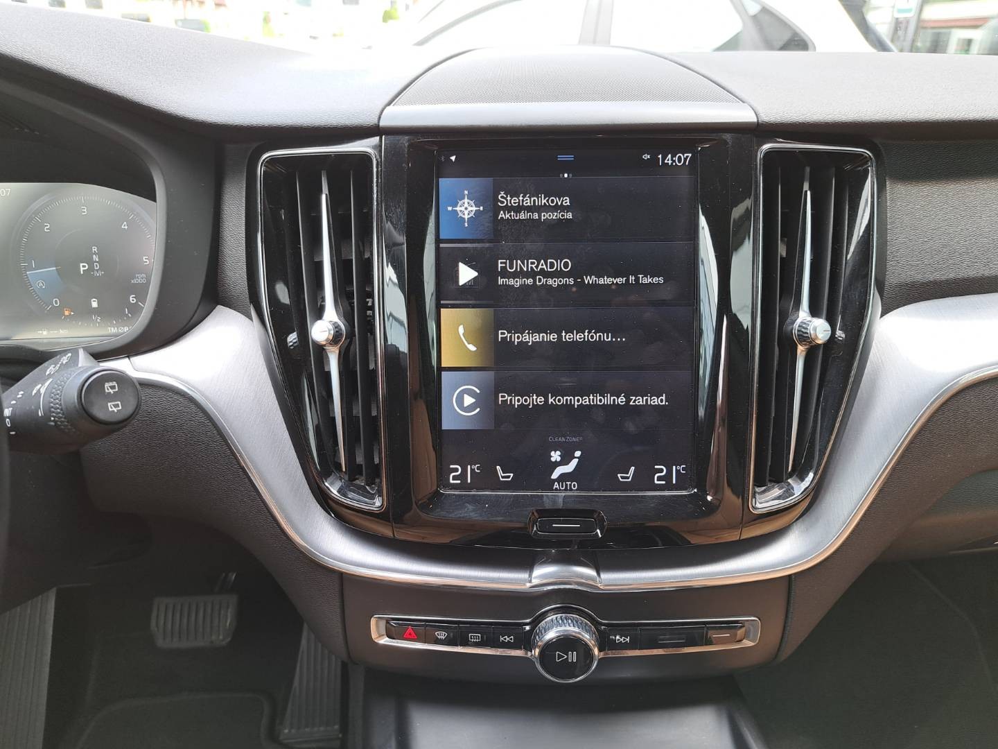 Volvo XC60 B4 Momentum AWD A/T