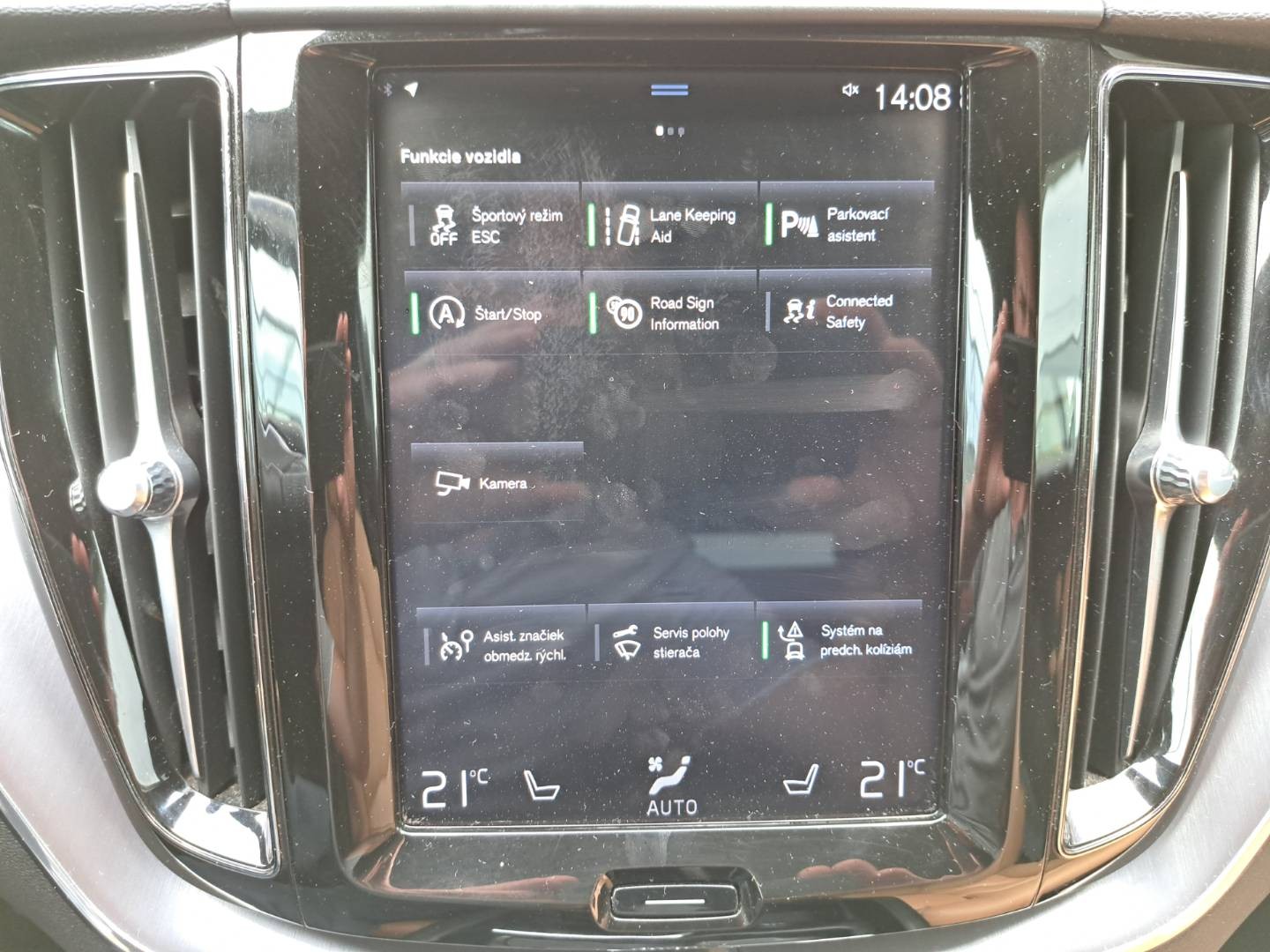Volvo XC60 B4 Momentum AWD A/T