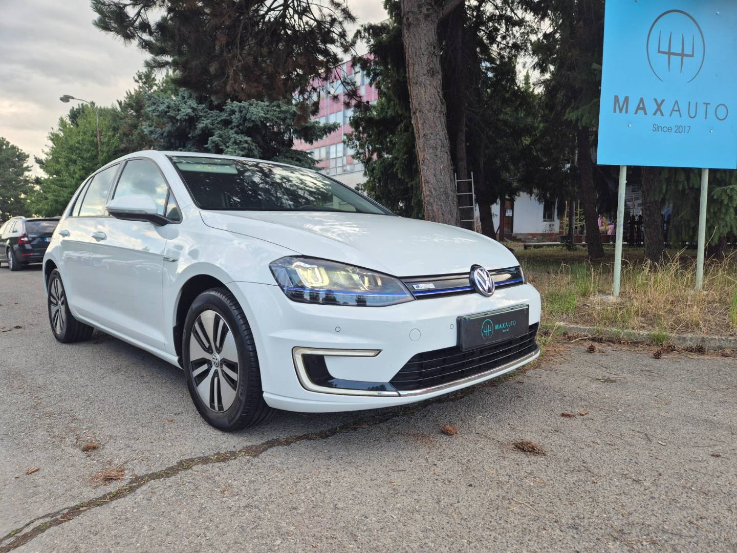 Volkswagen Golf e