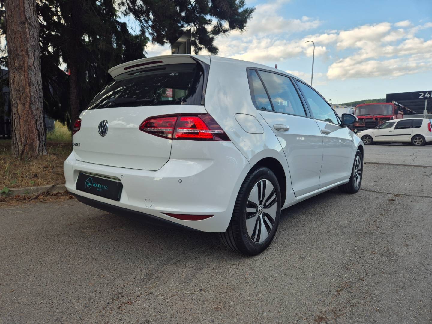 Volkswagen Golf e