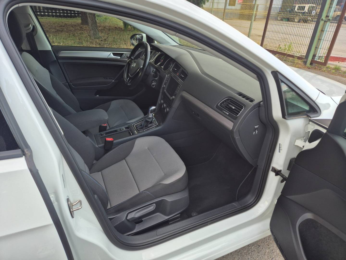 Volkswagen Golf e