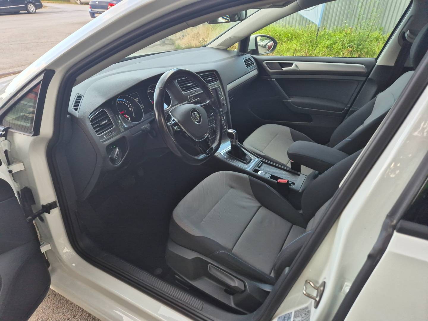 Volkswagen Golf e